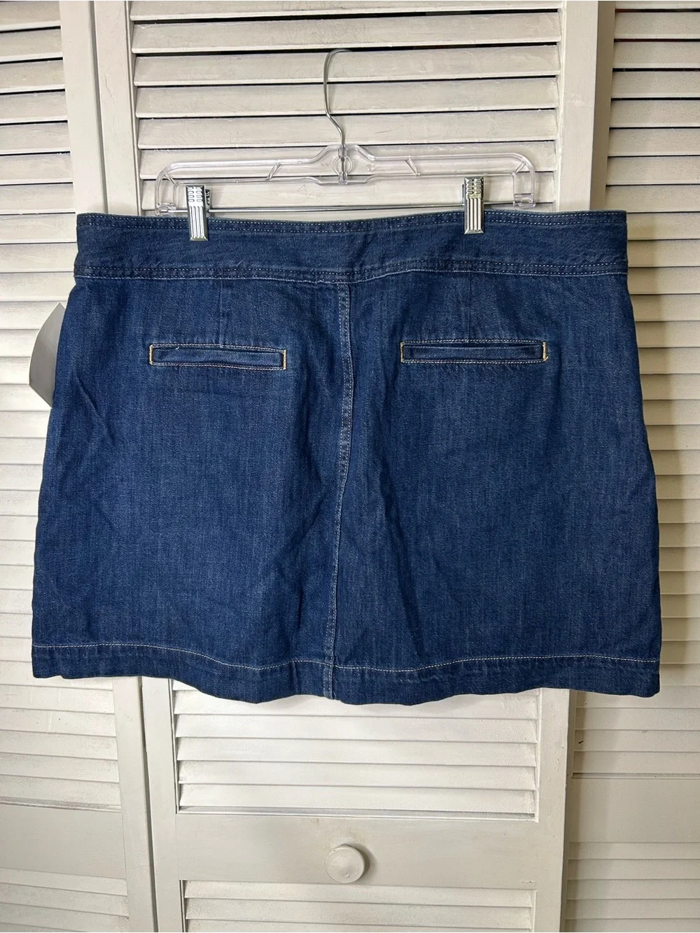 Gap Button-Front Dark Blue Denim Mini Skirt‎ Size 35” Waist
